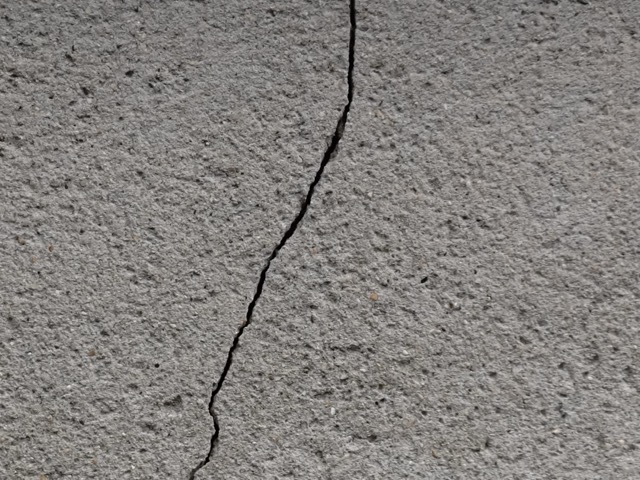 外壁に発生したクラック
